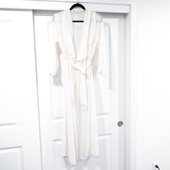 Victoria Secret M/L Vintage Ivory Fully Length Sheer Robe with Lace Detailing - Picture 3 of 10